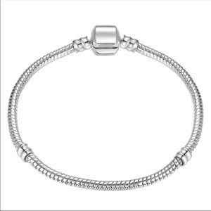 21cm silver plated snake chain charm bracelet